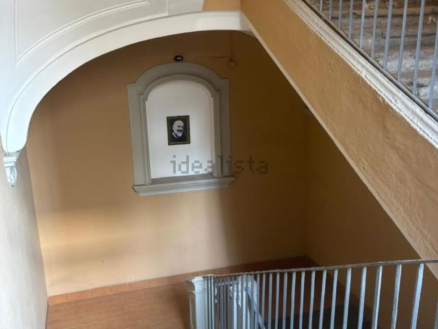 Appartamento in vendita di 140 m² in Via Sant&apos Anna