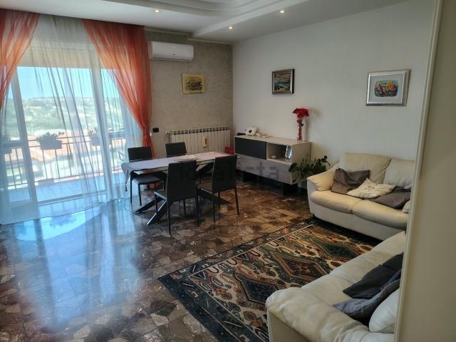 Appartamento in vendita di 140 m² in Via Sant&apos  Egidio