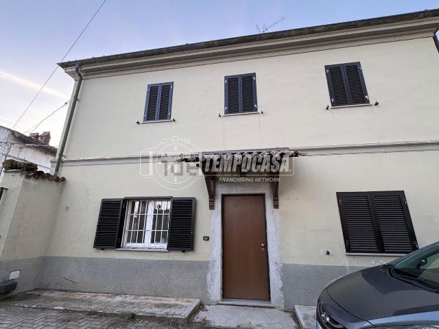 Appartamento in vendita di 140 m² in Via Santa Maria