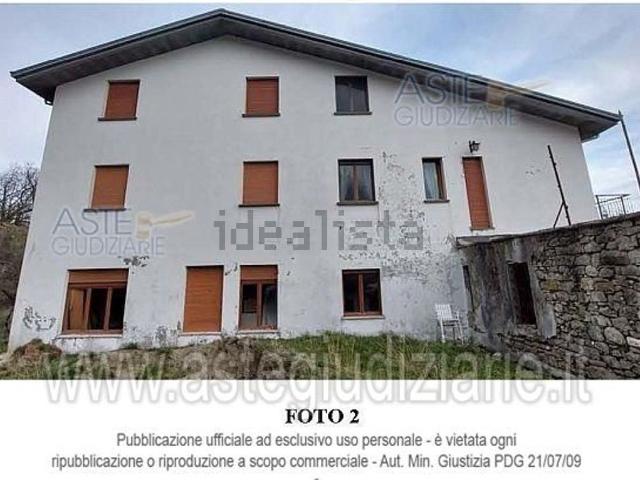 Appartamento in vendita di 140 m² in Via Sarsinate