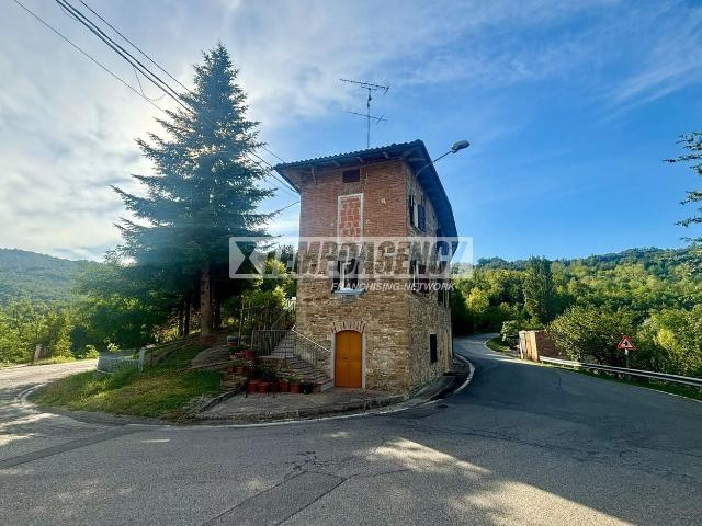 Appartamento in vendita di 140 m² in Via Sassuolo 2° Tronco