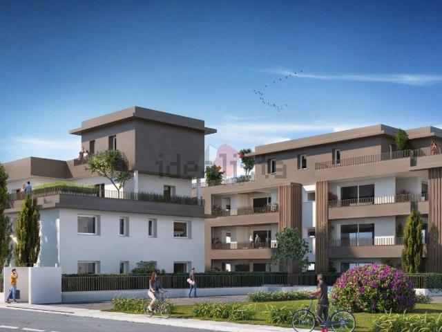 Appartamento in vendita di 140 m² in Via Simone Martini