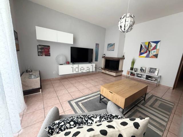 Appartamento in vendita di 140 m² in Via Stazione Introdacqua