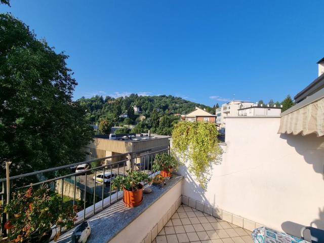 Appartamento in vendita di 140 m² in Via Superga, 2