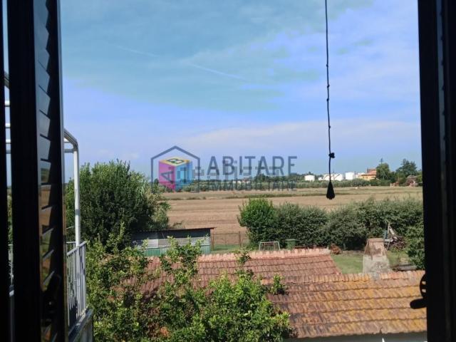 Appartamento in vendita di 140 m² in Via Polveroni, 57016