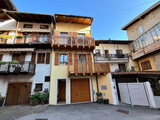 Appartamento in vendita di 140 m² in Via Paissan