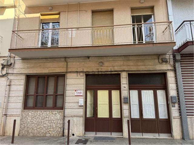 Appartamento in vendita di 140 m² in Via Pardo Monsignor, 54