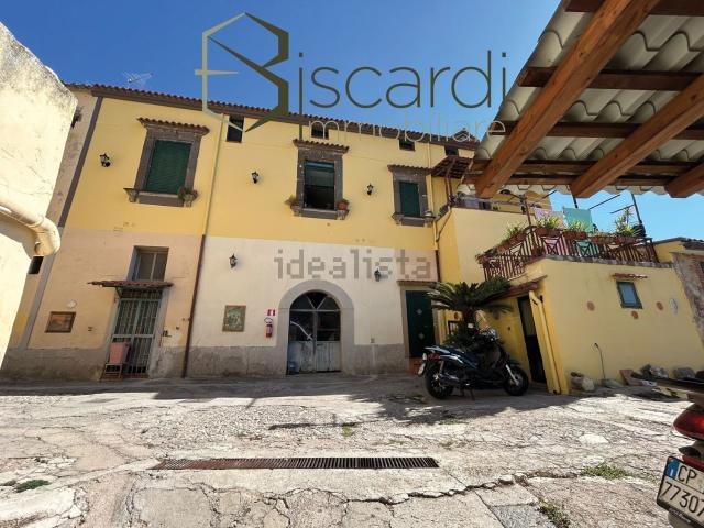 Appartamento in vendita di 140 m² in Via Parrocchia a Piedimonte di Casolla, 20
