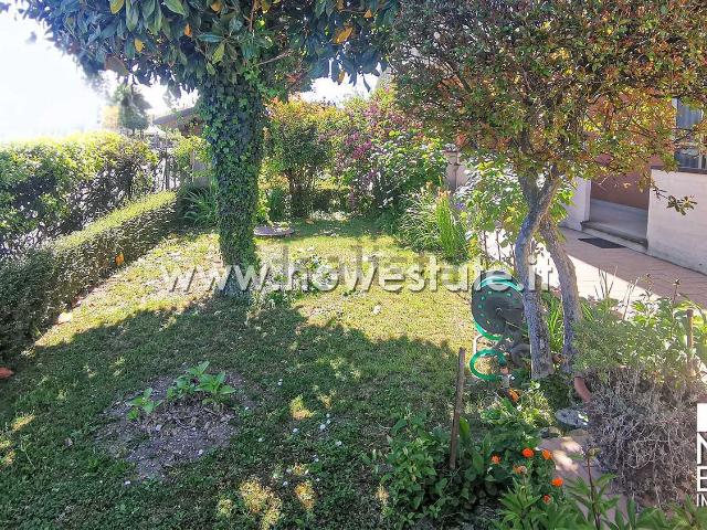 Appartamento in vendita di 140 m² in Via Pasquale Alienati