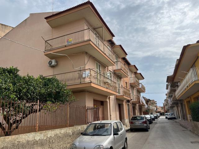 Appartamento in vendita di 140 m² in Via Pergolesi Giovanbattista, 25