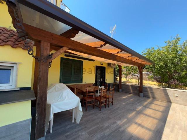 Appartamento in vendita di 140 m² in Via Piastrarella, 9