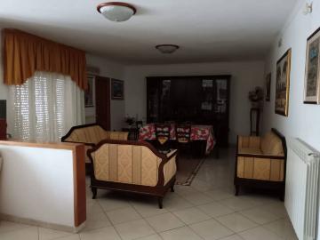 Appartamento in vendita di 140 m² in Via Pietro Badoglio