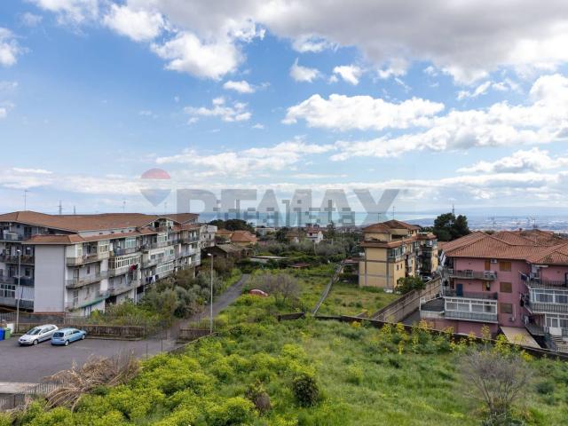 Appartamento in vendita di 140 m² in Via Massimiliano Maria Kolbe, 1