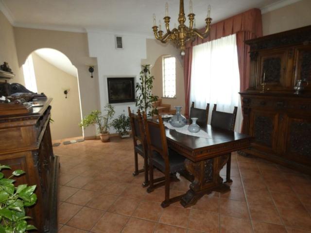Appartamento in vendita di 140 m² in Via Pinin Balbo