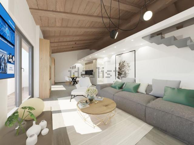 Appartamento in vendita di 140 m² in Via Prati Fioriti