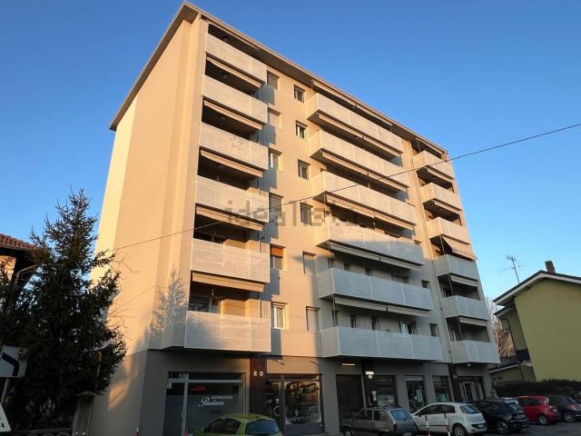 Appartamento in vendita di 140 m² in Via Roma, 12