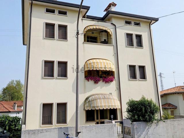 Appartamento in vendita di 140 m² in Via Revedole, 18