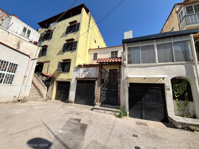 Appartamento in vendita di 140 m² in Via Regina Margherita