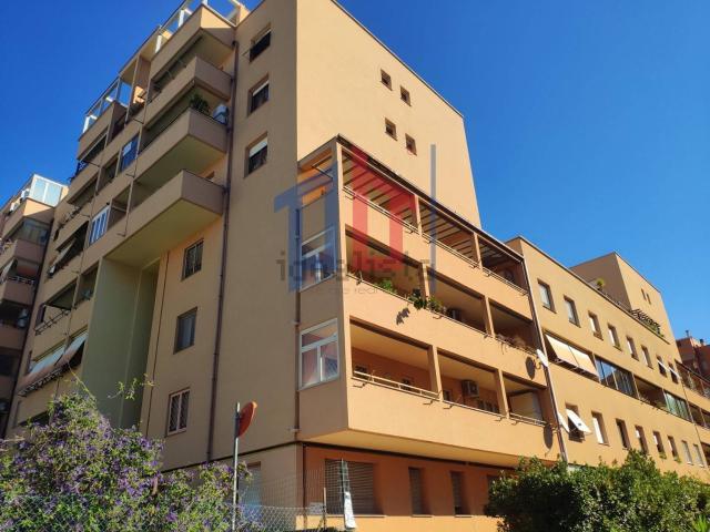 Appartamento in vendita di 140 m² in Via Tazio Nuvolari