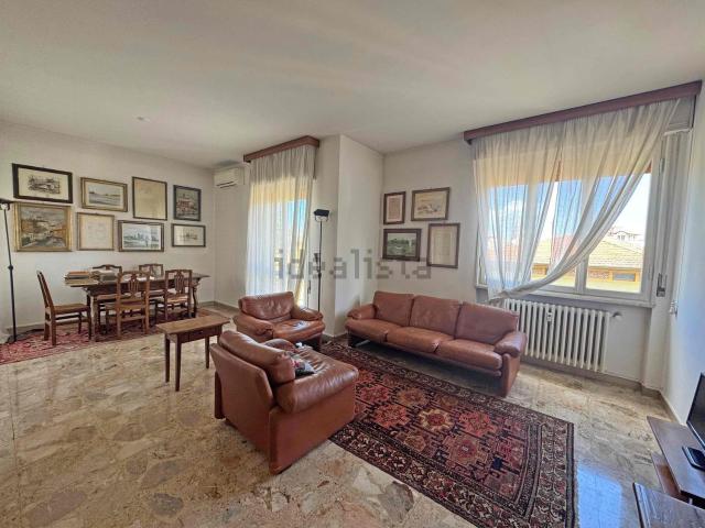 Appartamento in vendita di 140 m² in Via Tiziano, 1
