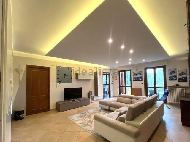 Appartamento in vendita di 140 m² in Via Trieste