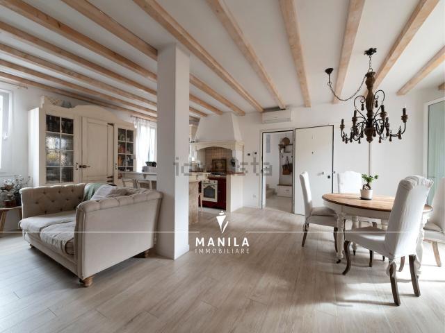 Appartamento in vendita di 140 m² in Via Triestina