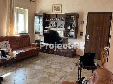 Appartamento in vendita di 140 m² in Via Troncovito