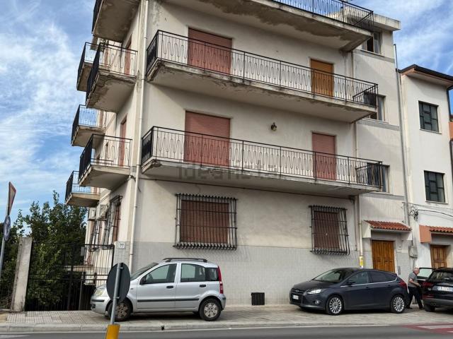 Appartamento in vendita di 140 m² in Via Ugo di Sant&apos Onofrio