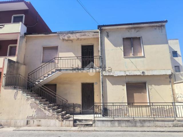 Appartamento in vendita di 140 m² in Via V. Alfieri, 80