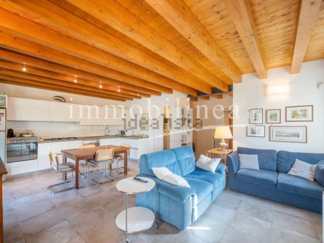 Appartamento in vendita di 140 m² in Via Volpara