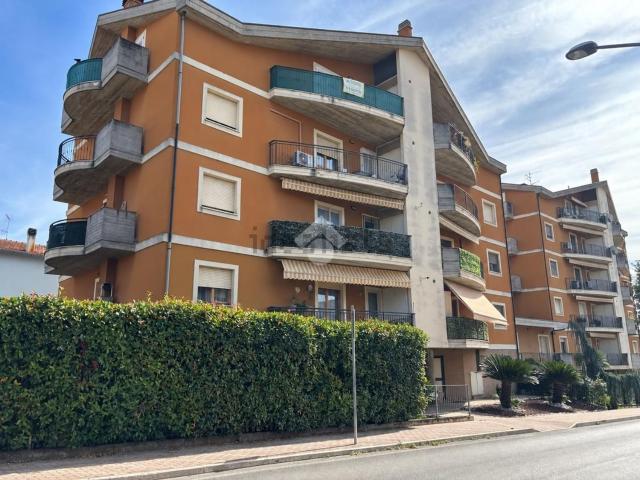 Appartamento in vendita di 140 m² in Via Vomano, 53