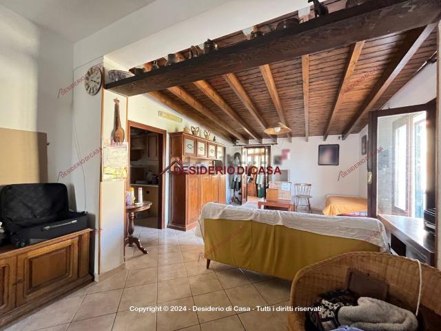 Appartamento in vendita di 140 m² in Via Vallone, 37