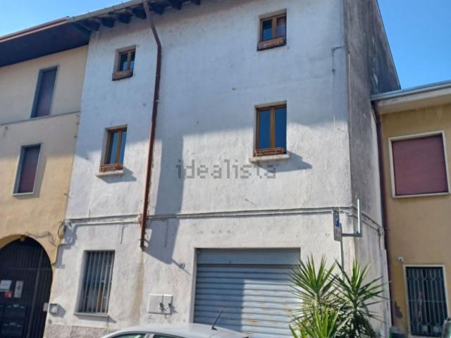 Appartamento in vendita di 140 m² in Via Vittorio Veneto, 20