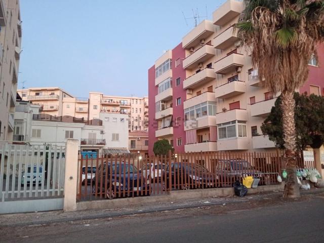 Appartamento in vendita di 140 m² in Via Vittime dell&apos Amianto, 35