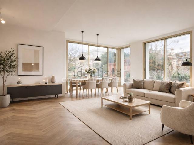 Appartamento in vendita di 140 m² in Viale Antonio Gramsci, 34
