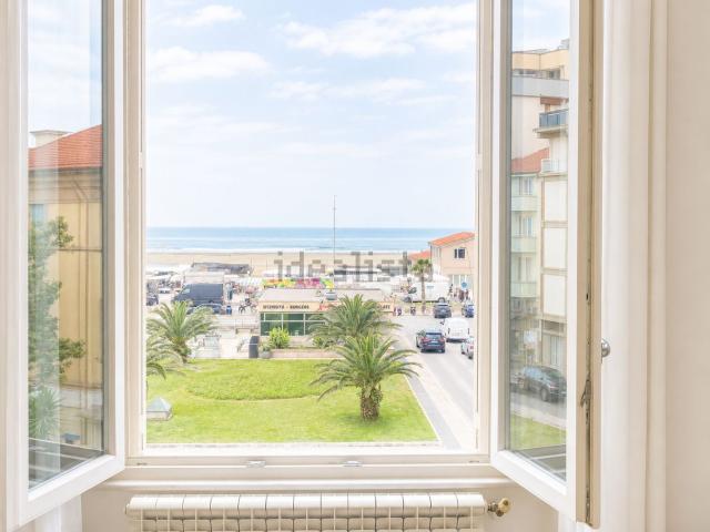 Appartamento in vendita di 140 m² in Viale Cristoforo Colombo