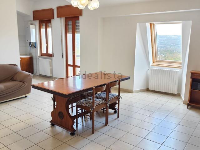 Appartamento in vendita di 140 m² in Viale dei Sanniti
