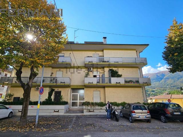 Appartamento in vendita di 140 m² in Viale Genova, 19