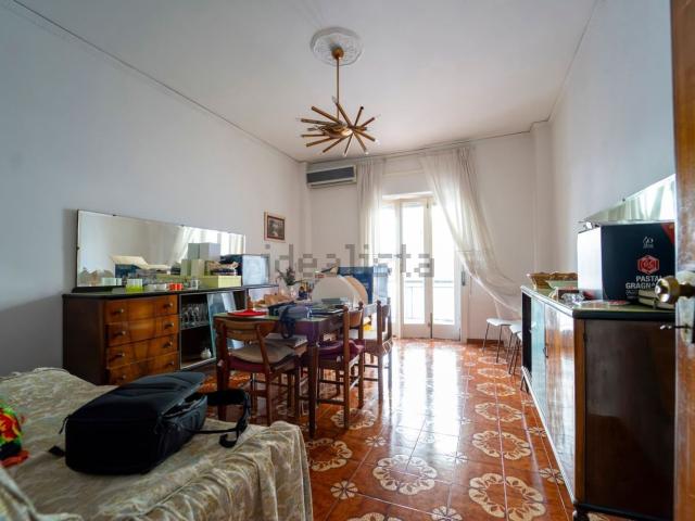 Appartamento in vendita di 140 m² in Viale On. Francesco Napolitano, 2