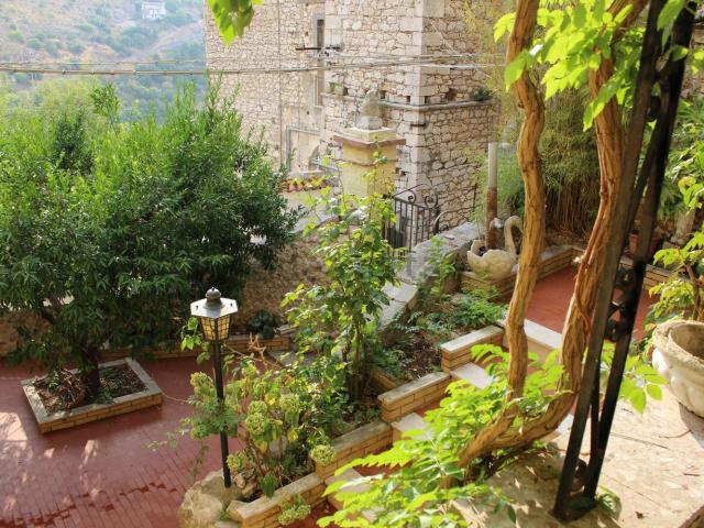 Appartamento in vendita di 140 m² in Borgo Sant&apos Antonio