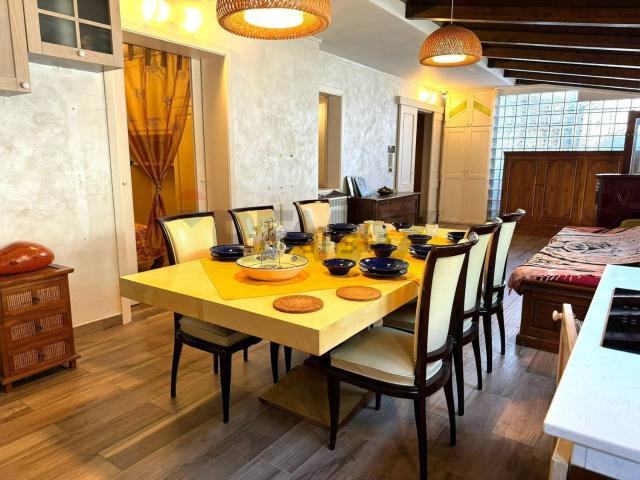 Appartamento in vendita di 140 m² in Contrada Petto, 22