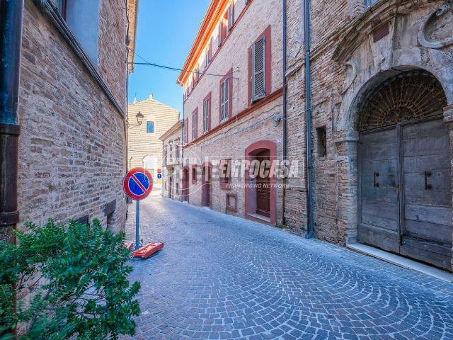 Appartamento in vendita di 140 m² in Corso Vittorio Emanuele, 7