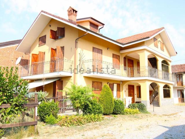 Appartamento in vendita di 140 m² in Frazione Valunga