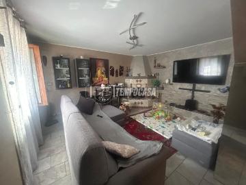 Appartamento in vendita di 140 m² in Frazione Quarto Superiore, 1