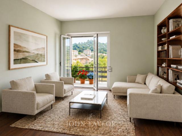 Appartamento in vendita di 140 m² in Piazza Cavour