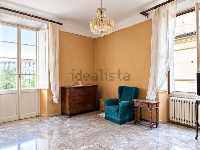 Appartamento in vendita di 140 m² in Piazza Cesare Beccaria, 5