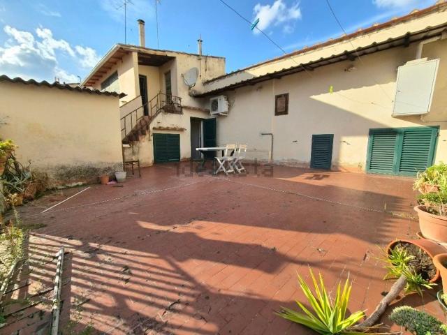 Appartamento in vendita di 140 m² in Piazza Alberti