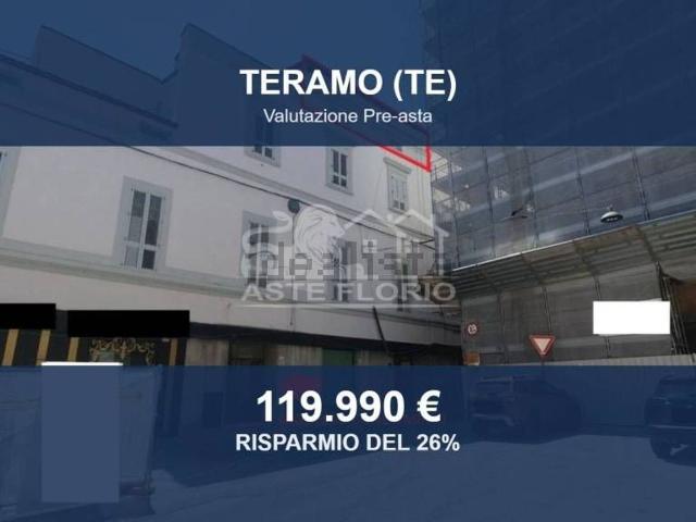Appartamento in vendita di 140 m² in Piazza Benvenuto Cellini, 8