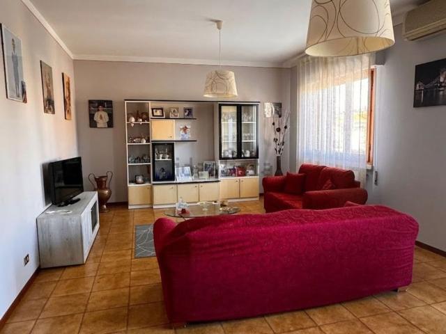 Appartamento in vendita di 140 m² in Piazza Giuseppe Giusti