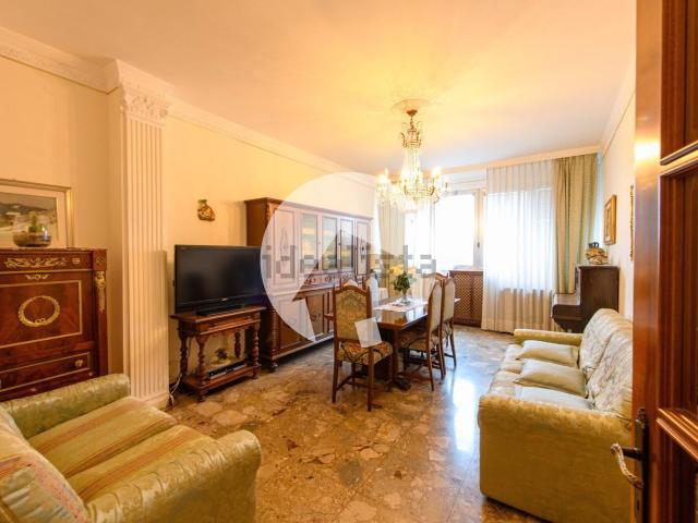 Appartamento in vendita di 140 m² in Piazza della Vittoria, 2